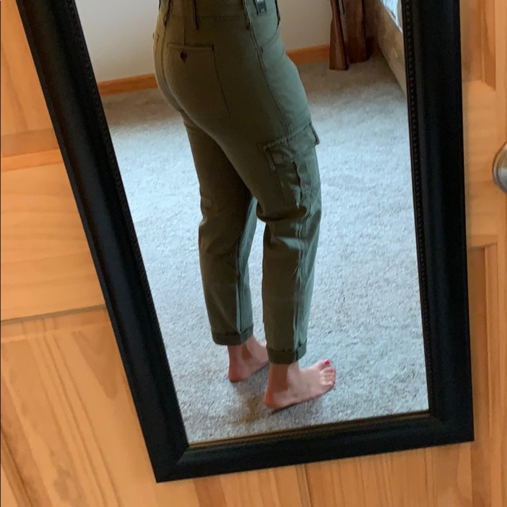 NWT Abercrombie & Fitch utility pants size 28 - Picture 2 of 5
